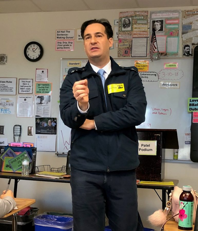 Anchorman: CNN 10 anchor Carl Azuz spoke to Journalism 1 students about the opportunities and challenges associated with the broadcast news industry. 
