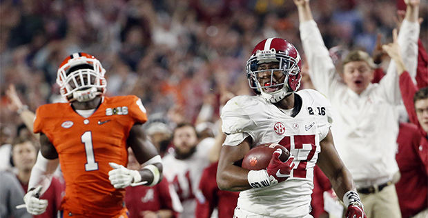 Theyre G-G-Great: Clemson celebrates a recent win in the national championship against Alabama 45-40.