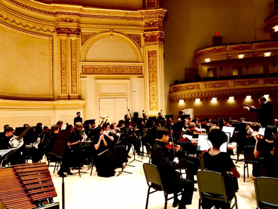 Hall of Fame: North Atlanta travels for the first time to New York to perform at the Carnegie Hall and go around the city.