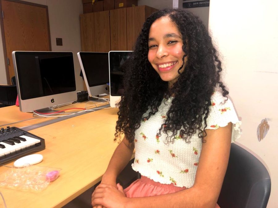Applying Pressure: “What’s your proudest achievement?” “Describe yourself in three words?” “And do all that in 35 words!” Senior Wire staffer Leah Overstreet is one of hundreds in our building navigating the treacherous – and tedious – college application gauntlet. 
 
