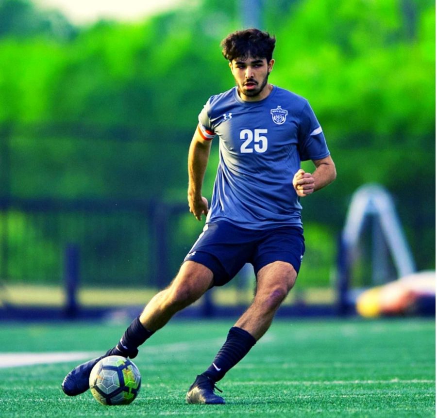 Backline Base: All season long, junior centerback Ryan Soyah has been a key part of the Warriors’ defensive efforts. A team captain, Soyah was named first team all-region this season. 
