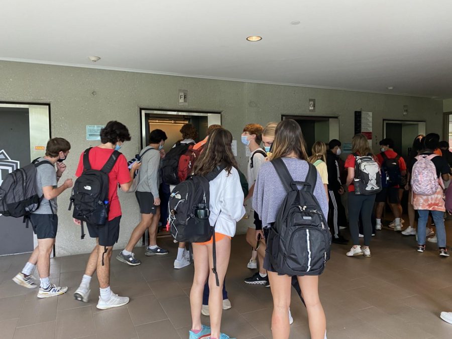 Superstars Take the Stairs: Junior Tanner Adams outlines the paramount rules of the elevators and provides crucial advice to the underclassmen. If its five floors or more, hop aboard. If its four or less, well, its a good day for cardio.