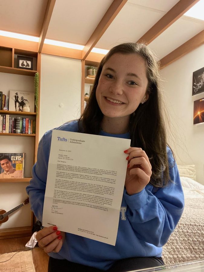 Future+Is+Bright%3A+Senior+Margaux+Wades+acceptance+into+Tufts+University+was+a+relief+for+her%2C+considering+the+amount+of+time+she+spent+on+her+college+applications.