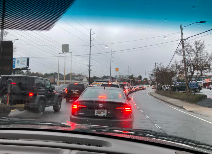Its Driving Us Crazy!: Dubs struggle to make it to 4111 Northside Pkwy on time due to the incredibly long line of cars that queue up every morning. 