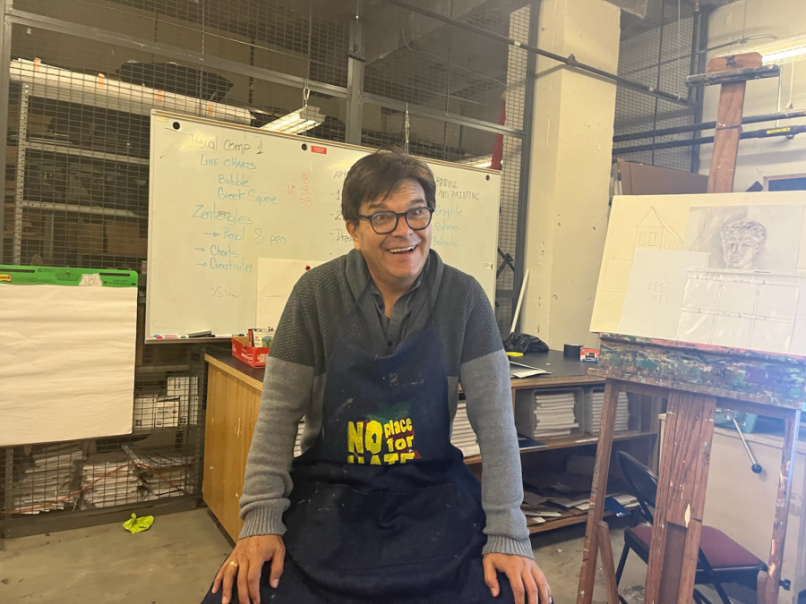 Drawing a blank with your art? Meet new NAHS art teacher Mario Padilla! Padilla has excitedly joined the NAHS art department and has been working to inspire his students.