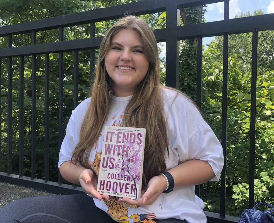 Bookworm Spotted: Senior Isabel Pileggi showcasing one of her top reads of the summer.