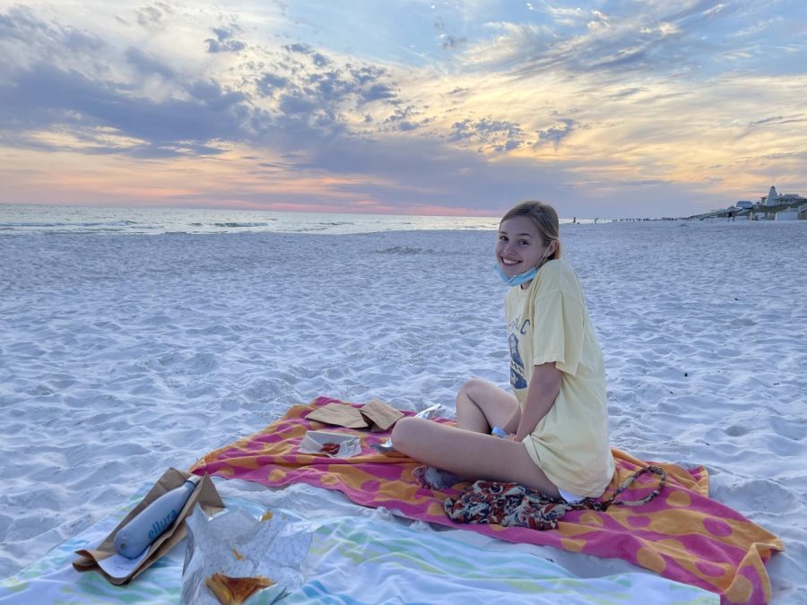 Dubs enjoy the white sands of seaside, which pair perfectly with 30a’s famous grilled cheese as they say goodbye to summer and hello to fall.