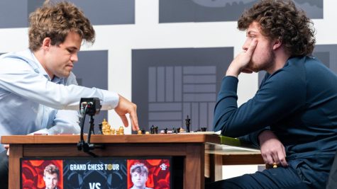 The Chess community is split regarding one player that was unexpectedly able to beat Magnus Carlsen, Hans Niemann. Did he cheat, or is he legit?