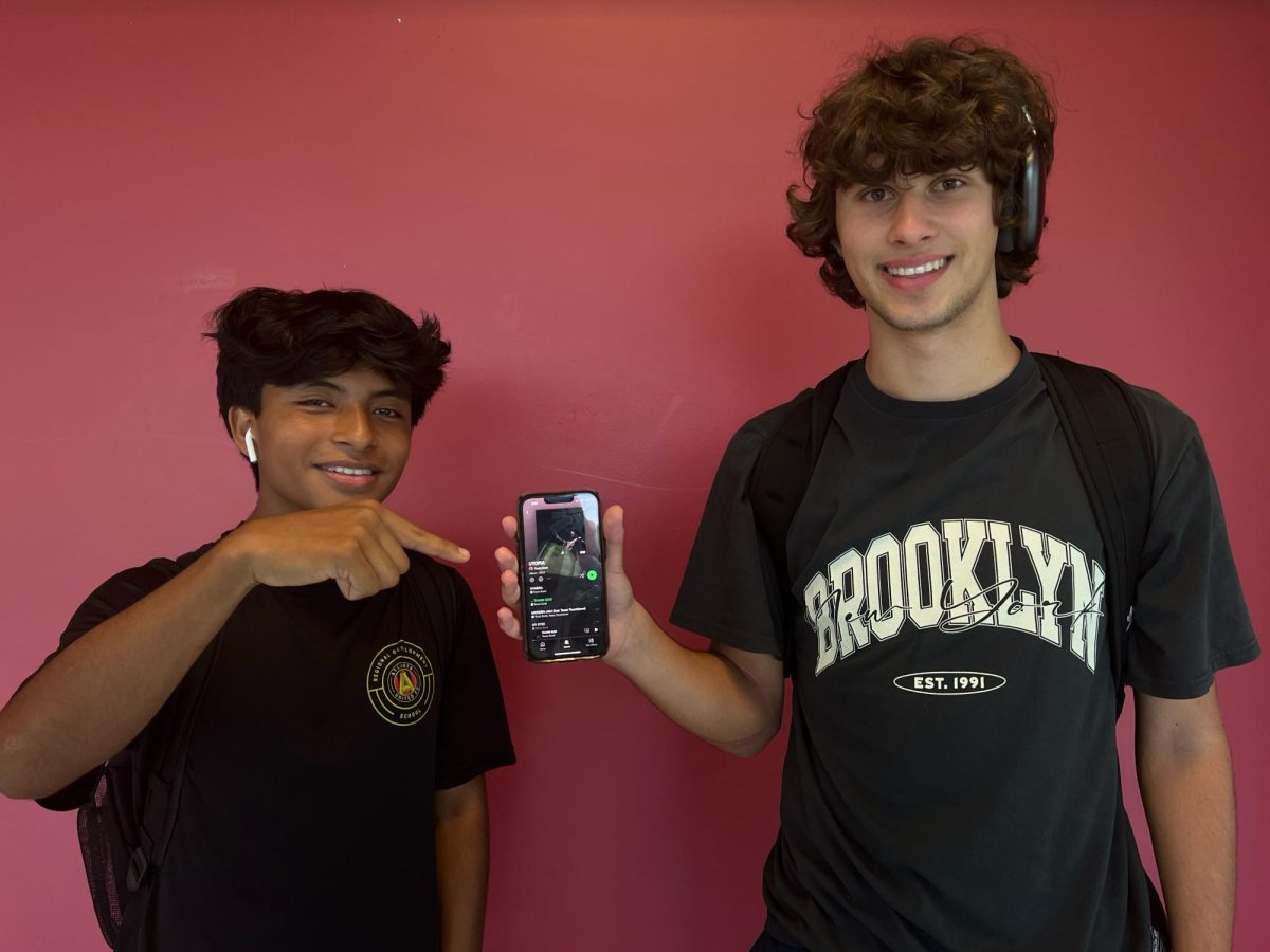 Daily Tunes: Juniors Max Rode and Jesus Rodriguez jam out to one of many exciting summer releases, Utopia, Travis Scott’s most anticipated album.