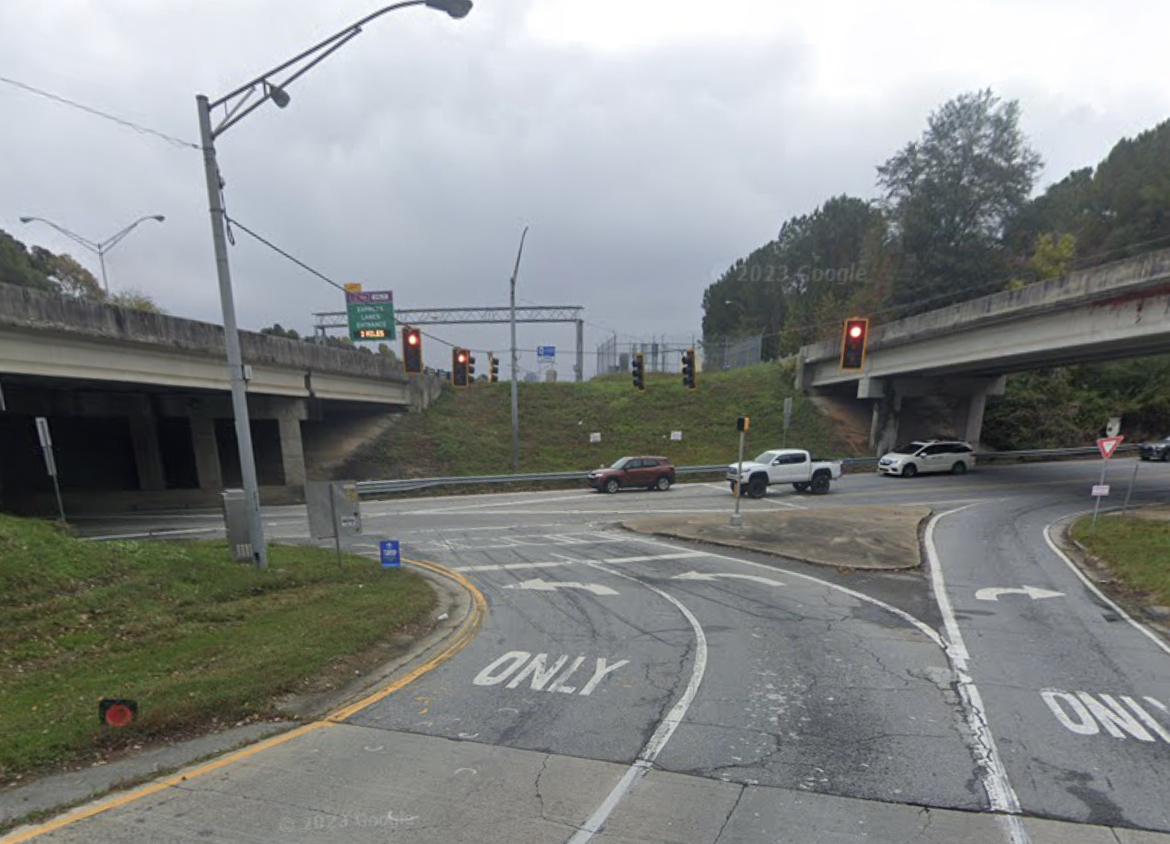 A view of Exit 256 from the perspective of somebody just taking the right lane off the highway.
