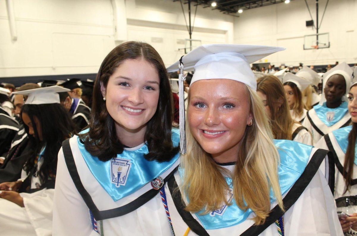 Katherine Moss, Tess Moody 
