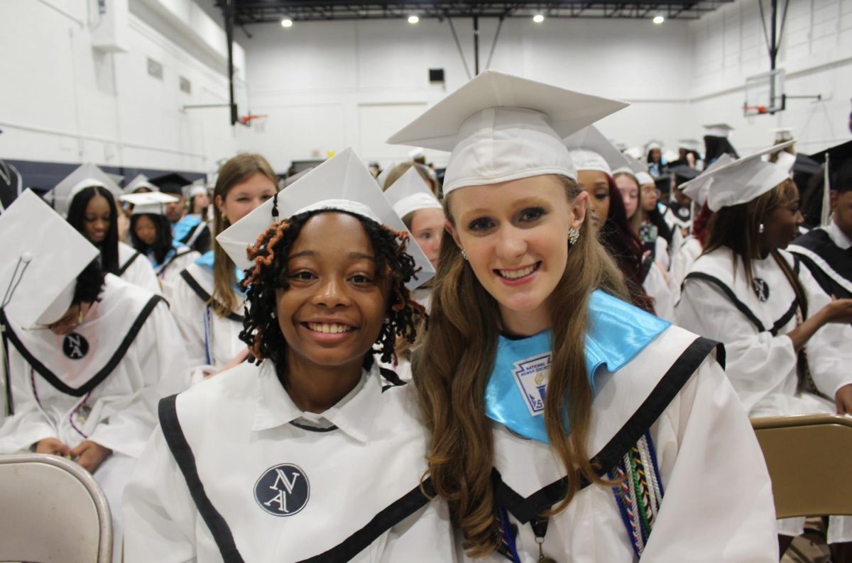 Krislyn Edmunds, Ella Sipe 
